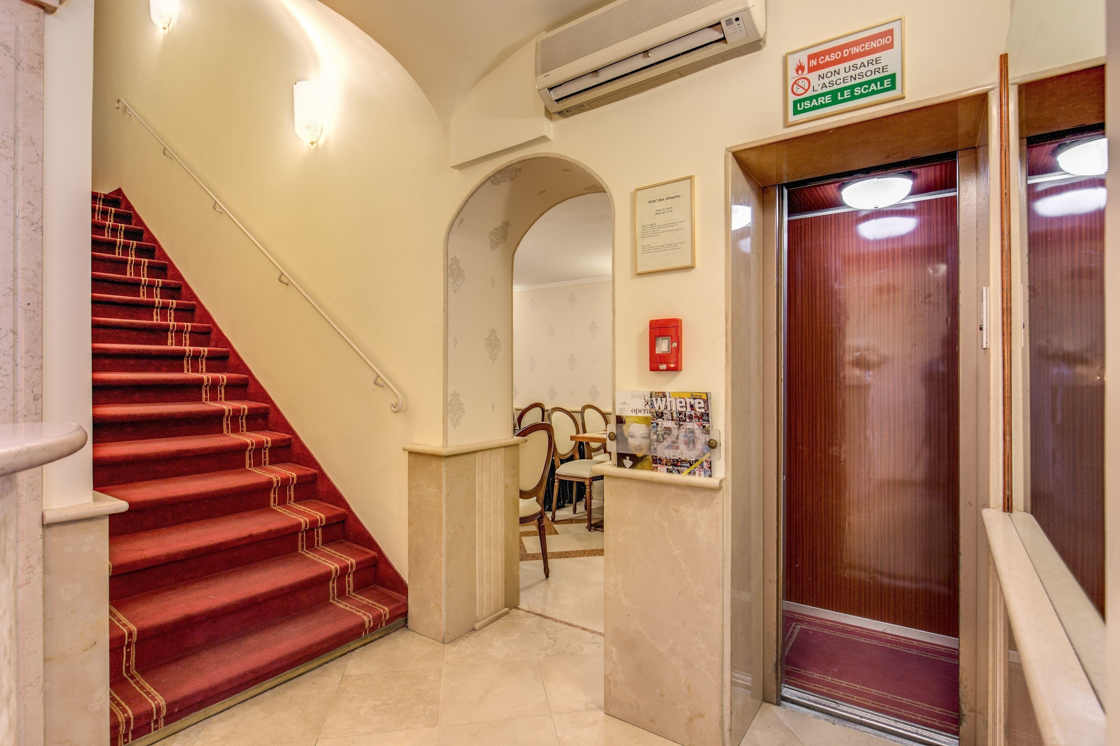 Hotel San Silvestro — Foto 1